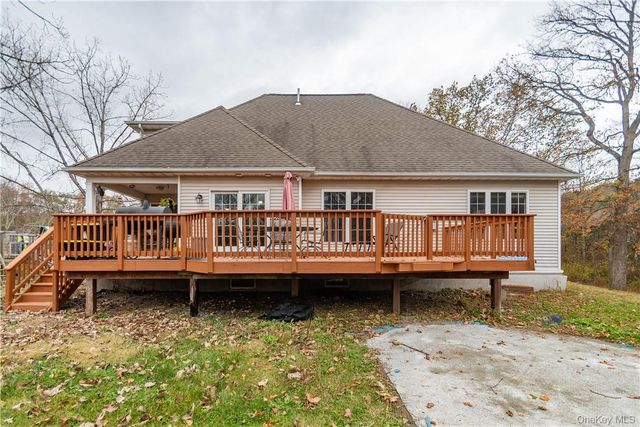 181 David Drive, Pleasant Valley, NY 12601