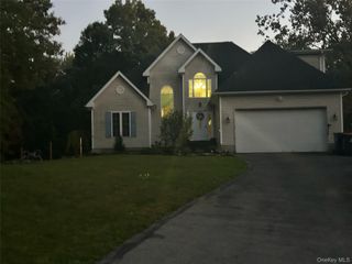 181 David Drive, Pleasant Valley, NY 12601