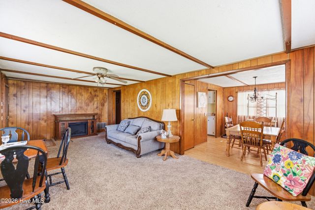 108 Gladiolus Road, Castle Hayne, NC 28429