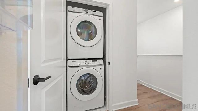 323 Honeysuckle, Oceanside, CA 92057