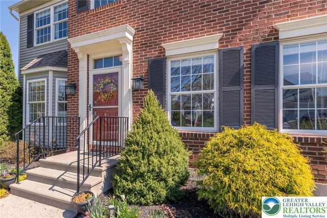 2671 Thistle Road, Lower Macungie Twp, PA 18062