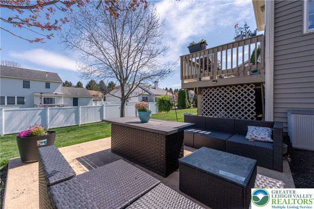 2671 Thistle Road, Lower Macungie Twp, PA 18062