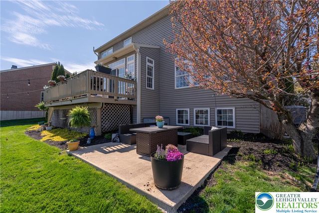 2671 Thistle Road, Lower Macungie Twp, PA 18062