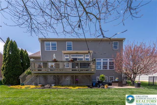 2671 Thistle Road, Lower Macungie Twp, PA 18062