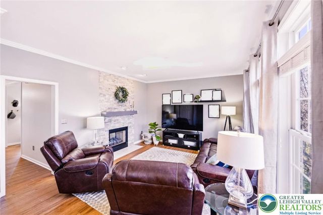 2671 Thistle Road, Lower Macungie Twp, PA 18062