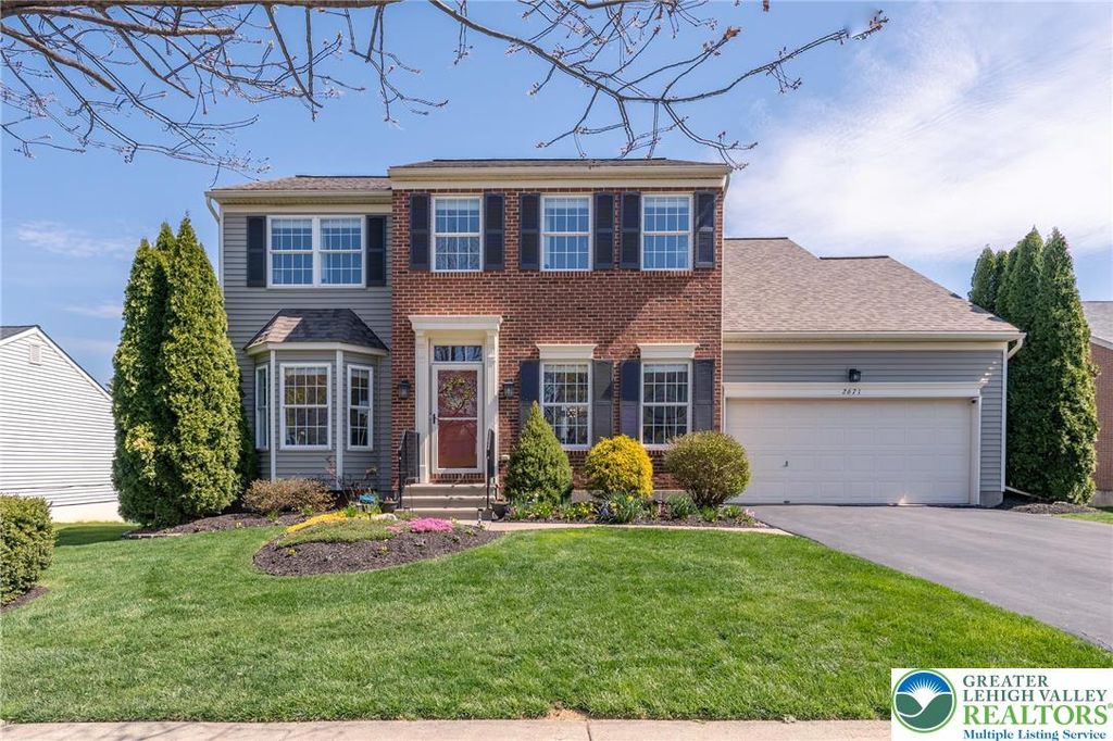 2671 Thistle Road, Lower Macungie Twp, PA 18062