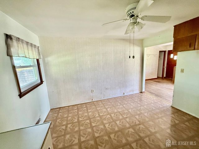 134 9th Street, Piscataway, NJ 08854