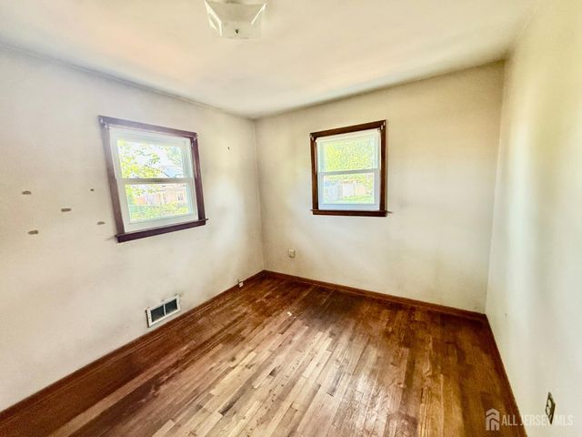 134 9th Street, Piscataway, NJ 08854
