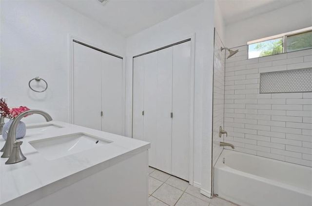 9601 Holly Springs DR, Austin, TX 78748