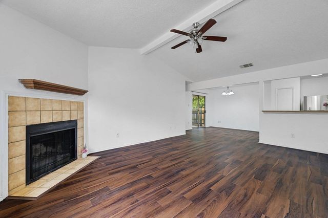 9601 Holly Springs DR, Austin, TX 78748