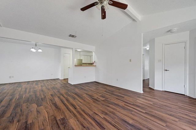 9601 Holly Springs DR, Austin, TX 78748