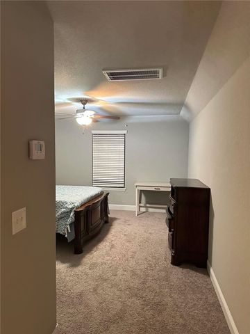 3201 SW Stoneway Avenue, Bentonville, AR 72713