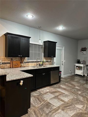 3201 SW Stoneway Avenue, Bentonville, AR 72713