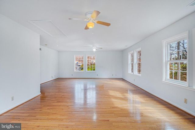 1022 LAKEVIEW DR, Stafford, VA 22556