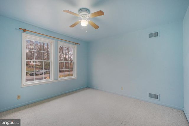 1022 LAKEVIEW DR, Stafford, VA 22556