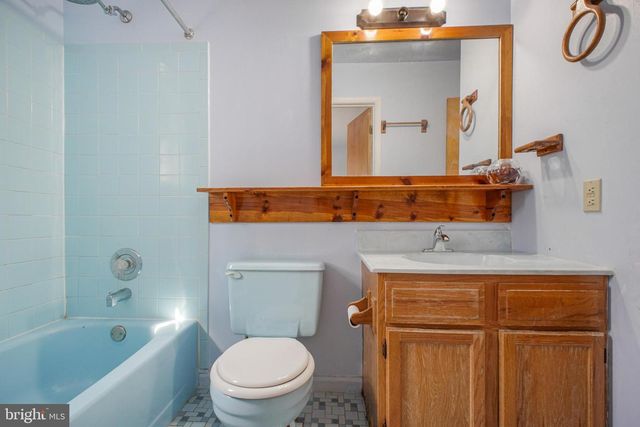 1022 LAKEVIEW DR, Stafford, VA 22556