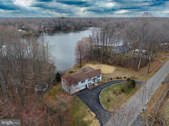 1022 LAKEVIEW DR, Stafford, VA 22556