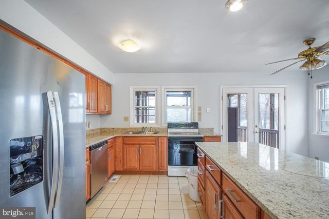 1022 LAKEVIEW DR, Stafford, VA 22556