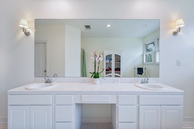 15906 NW MILITARY HWY, San Antonio, TX 78231