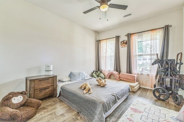 424 N Mcgraw Street, Forney, TX 75126