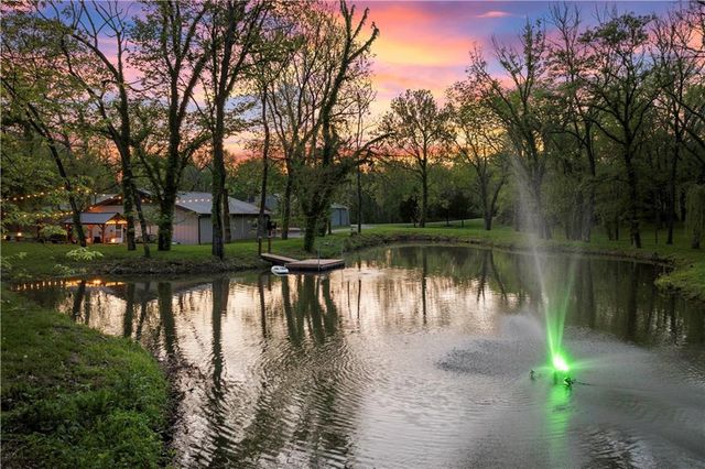 11155 Hubbard Road, Kansas City, KS 66109