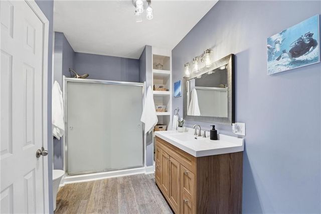 11155 Hubbard Road, Kansas City, KS 66109