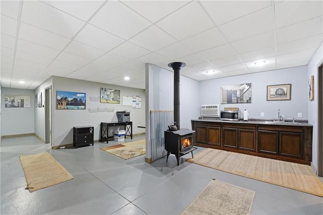 11155 Hubbard Road, Kansas City, KS 66109