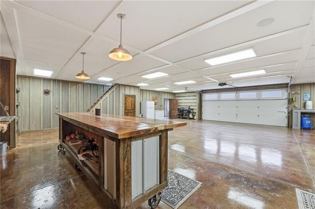 11155 Hubbard Road, Kansas City, KS 66109