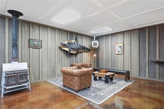 11155 Hubbard Road, Kansas City, KS 66109