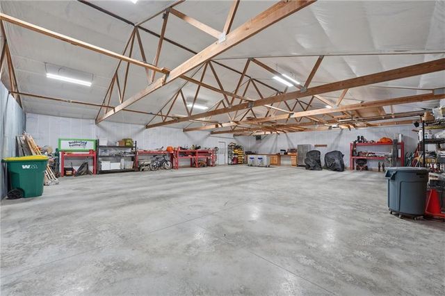 11155 Hubbard Road, Kansas City, KS 66109