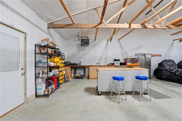 11155 Hubbard Road, Kansas City, KS 66109