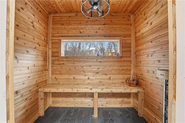 11155 Hubbard Road, Kansas City, KS 66109