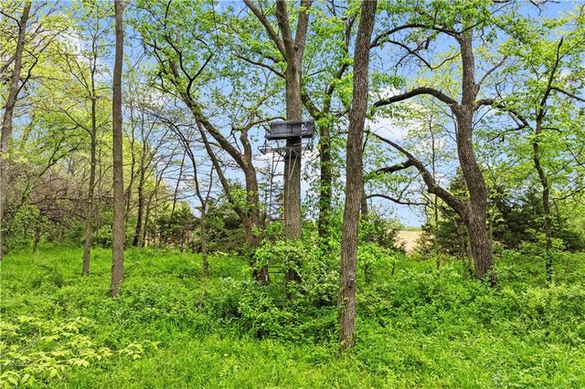 11155 Hubbard Road, Kansas City, KS 66109