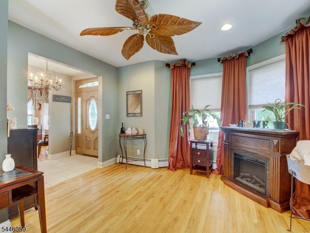 564 Passaic Ave, Kenilworth Boro, NJ 07033