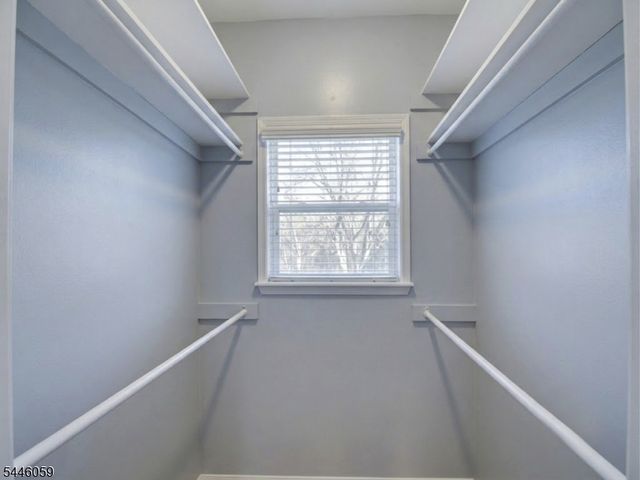 564 Passaic Ave, Kenilworth Boro, NJ 07033