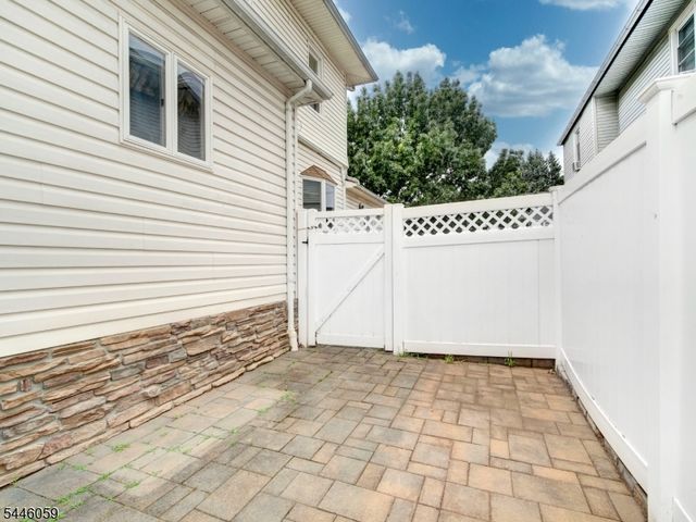564 Passaic Ave, Kenilworth Boro, NJ 07033