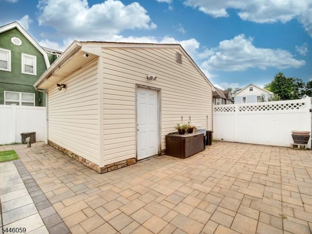 564 Passaic Ave, Kenilworth Boro, NJ 07033