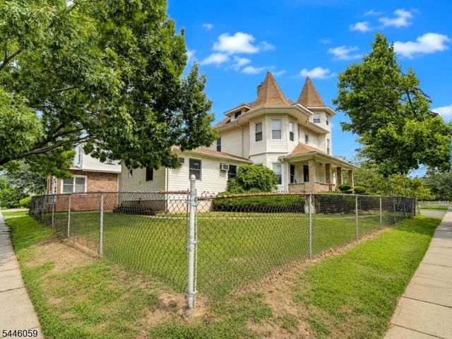 564 Passaic Ave, Kenilworth Boro, NJ 07033