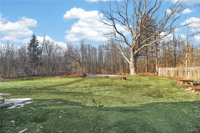 6637 Dix Road, Westmoreland, NY 13440