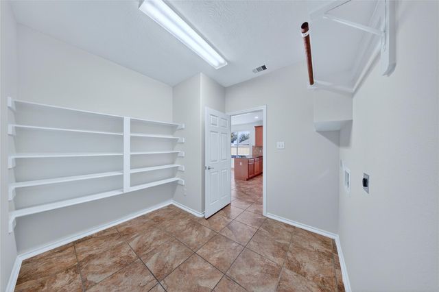 16814 Dunsford Court, Houston, TX 77083