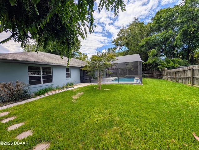 1889 Magnolia Avenue, South Daytona, FL 32119