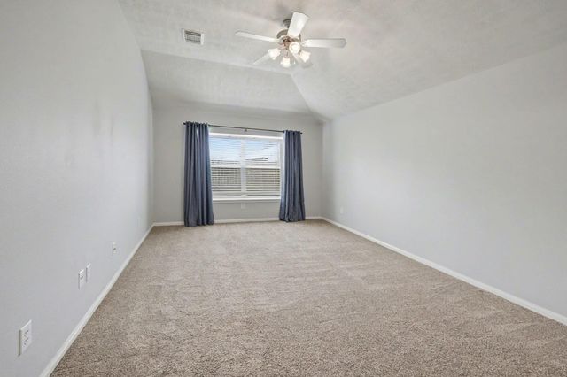 10235 Mills Run Drive, Houston, TX 77070