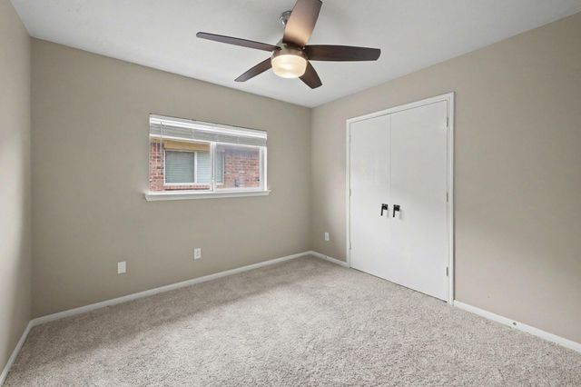 10235 Mills Run Drive, Houston, TX 77070