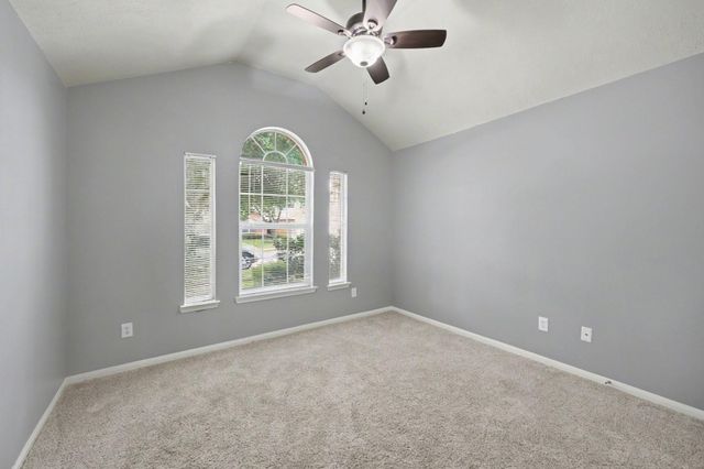 10235 Mills Run Drive, Houston, TX 77070