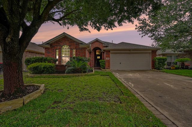 10235 Mills Run Drive, Houston, TX 77070
