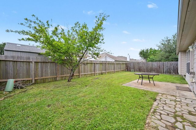 10235 Mills Run Drive, Houston, TX 77070