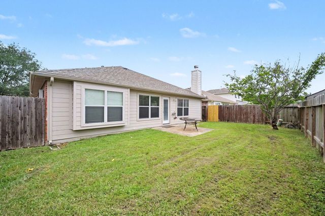 10235 Mills Run Drive, Houston, TX 77070