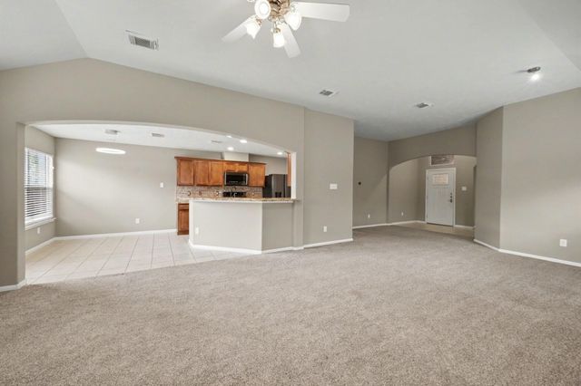 10235 Mills Run Drive, Houston, TX 77070