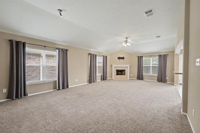 10235 Mills Run Drive, Houston, TX 77070