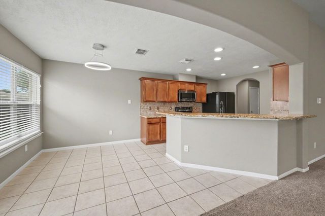 10235 Mills Run Drive, Houston, TX 77070